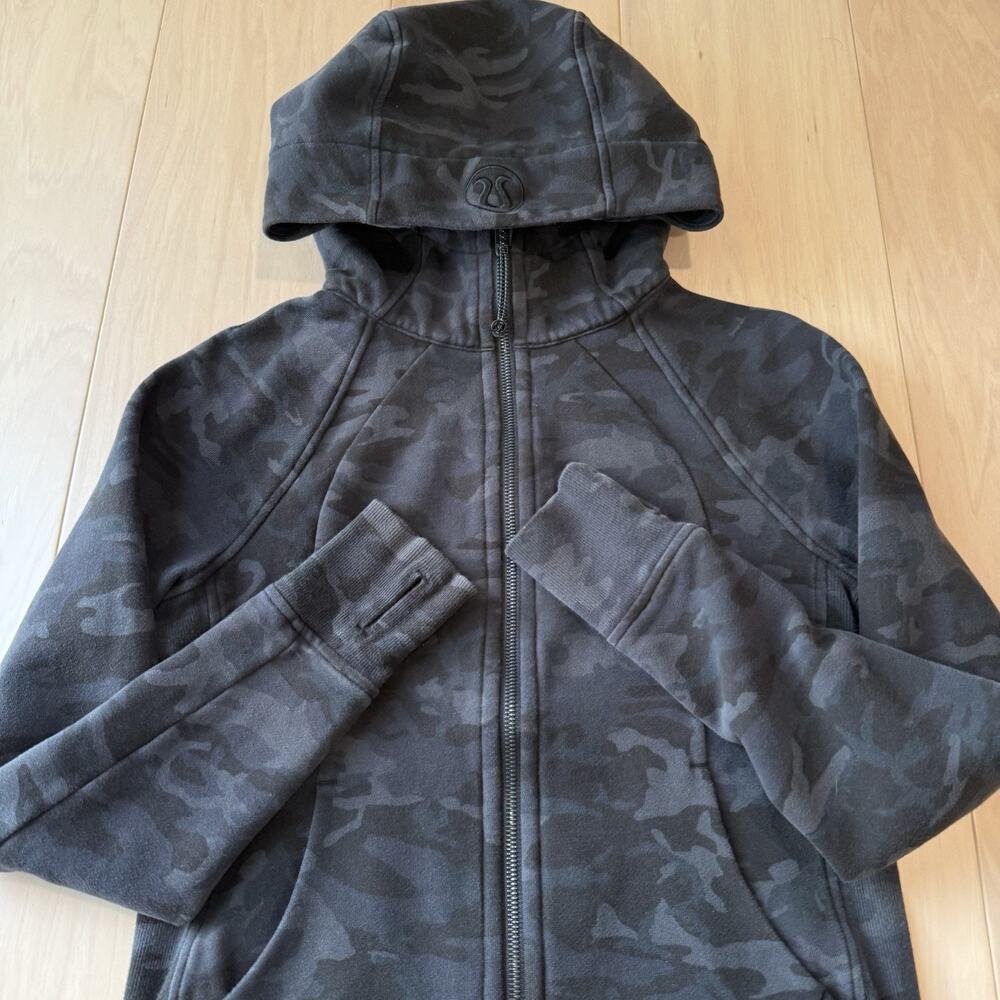 Lululemon Scuba Hoodie 6 Black Camo Full Zip Jacket Workout Athleisure Yoga - Picture 4 of 9